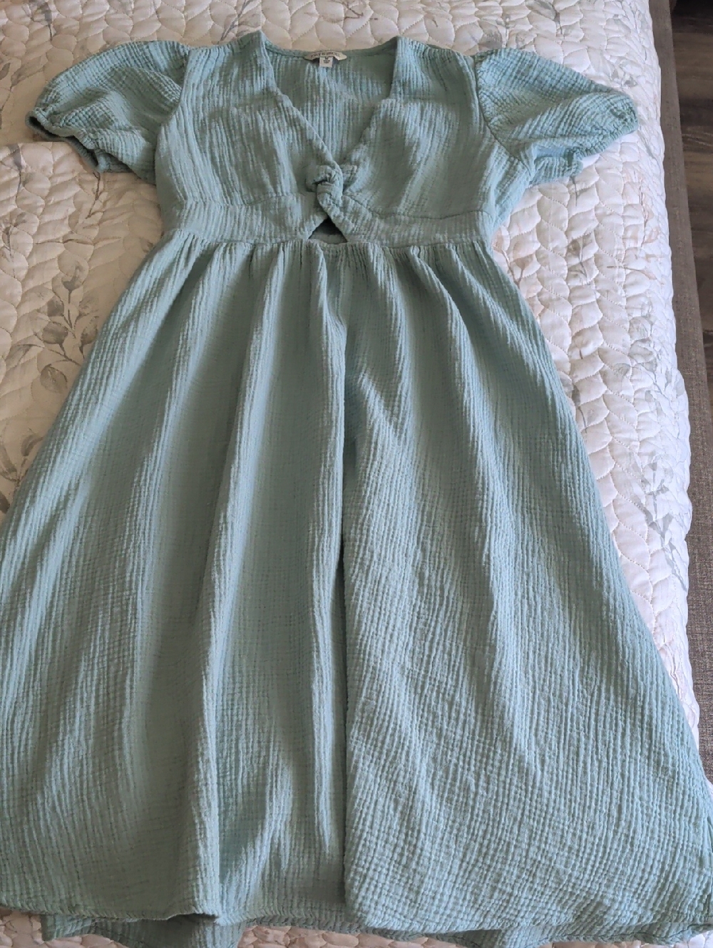 FRYE AND CO. Light Sage Green Midi Dress